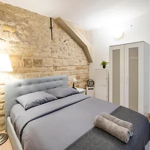 Apartment Entre Opera Et Montmartre Frankreich